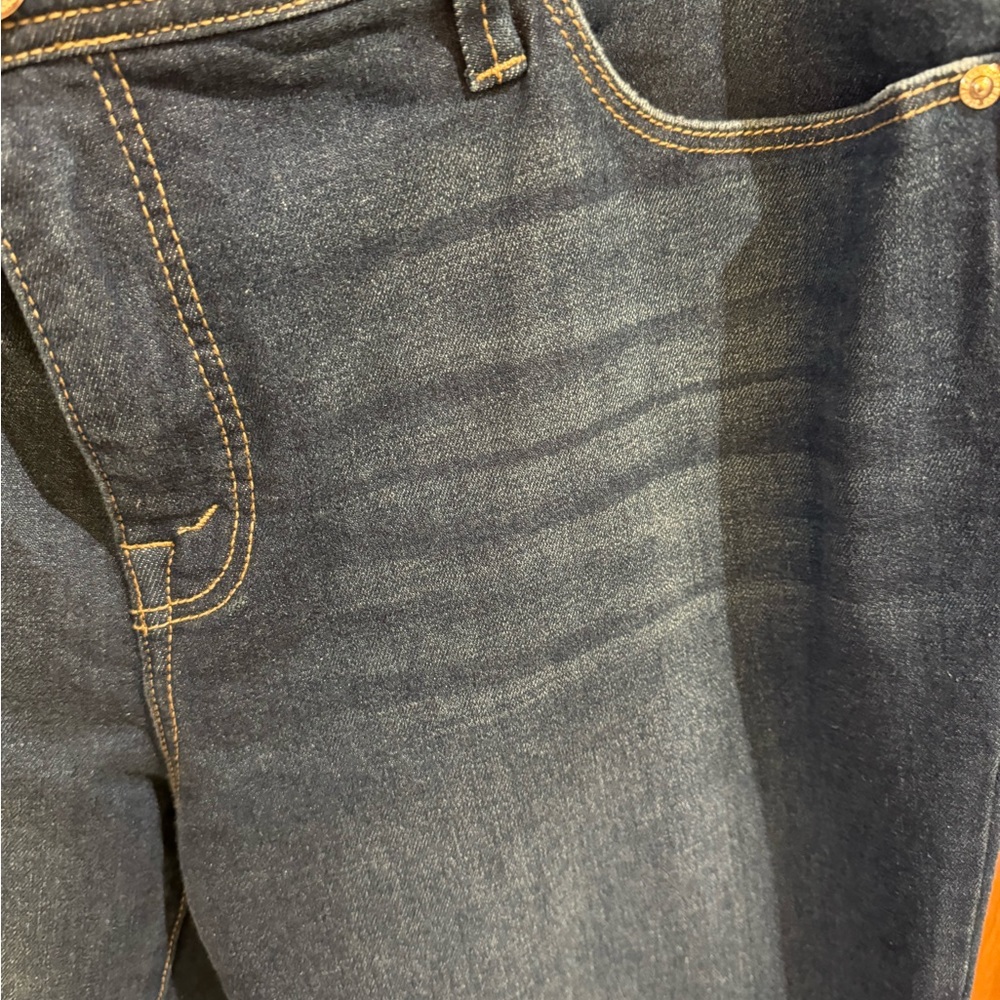 Jeans - Picture 3 of 4